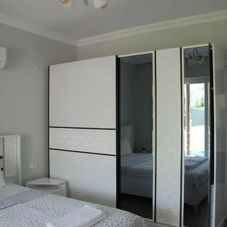 Begonvilla Fethiye-goecek *